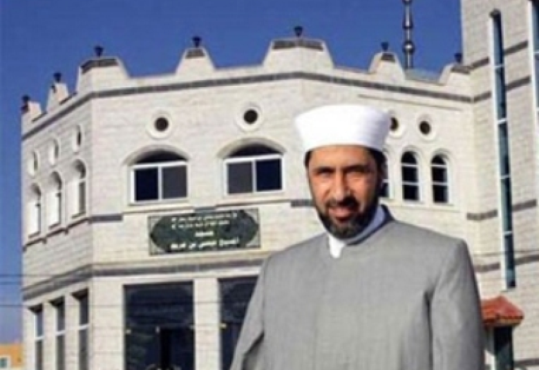 
<span>الشيخ السفرتي يحاضر حول تربية الأبناء في الإسلام</span>
