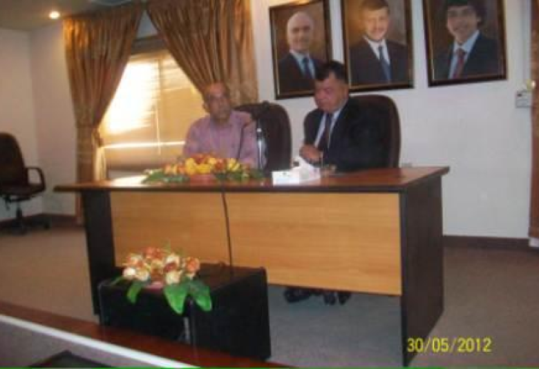 
<span>بمناسبة عيد الاستقلال وسطية السلط وبالتعاون مع غرفة تجارة السلط تنظمان محاضره الاردن أرض الانبياء والحضارات</span>
