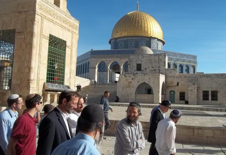 
<span>المنتدى العالمي للوسطية يدين اقتحام الأقصى من قِبل العصابات الصهيونية</span>
