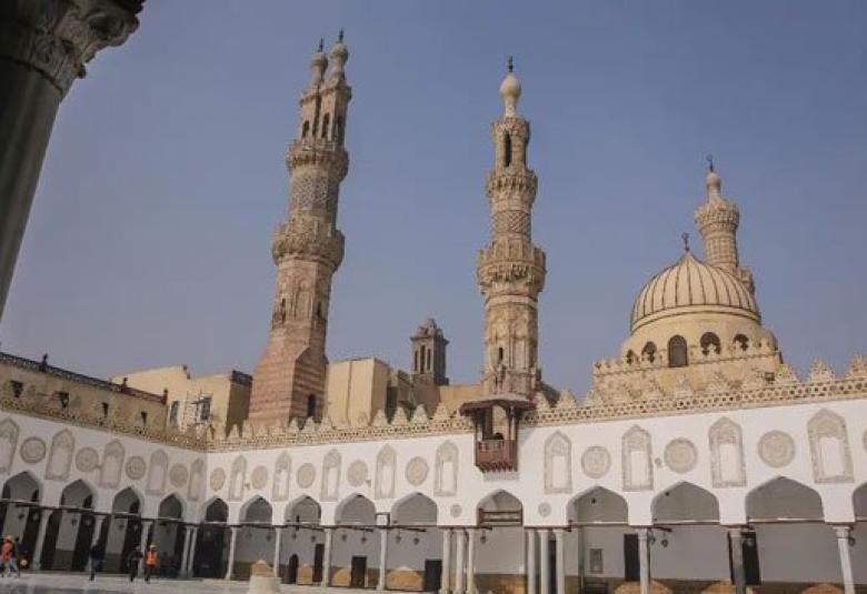 
<span>التعددية الفكرية الباعثة على حرية الاختيار أولى من الأحادية الملزمة</span>
