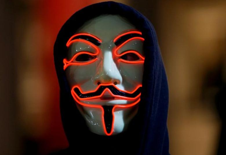 
<span>من يسبب الضرر الإلكتروني الأكبر على «داعش»؟</span>
