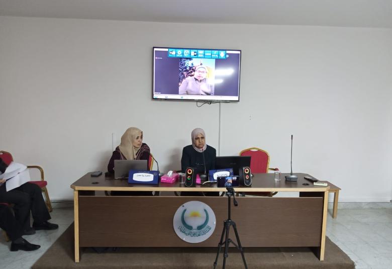 
<span> واقع المرأة المقدسية.. ندوة نظمتها لجنة المرأة في منتدى الوسطية للفكر والثقافة </span>
