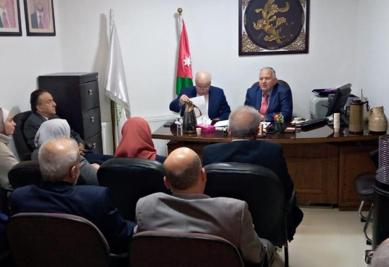 
<span>الوسطية يعقد اجتماعه السنوي </span>
