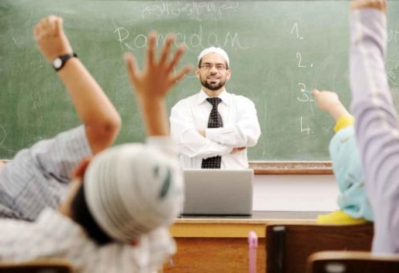 
<span>قراءة تربوية في رسالة ” أيها الولد ” للإمام الغزالي</span>
