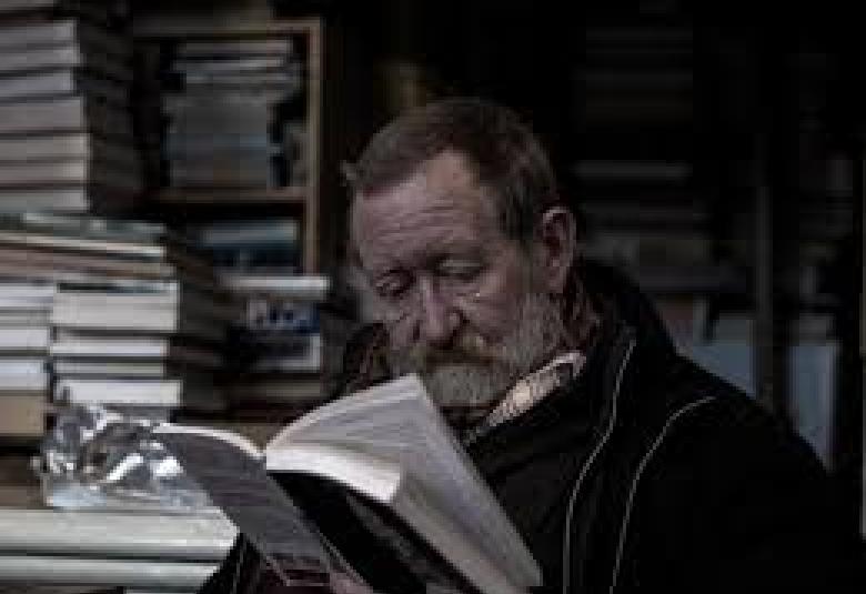 
<span>المثقف صاحب الرسالة في زمن التشابه</span>
