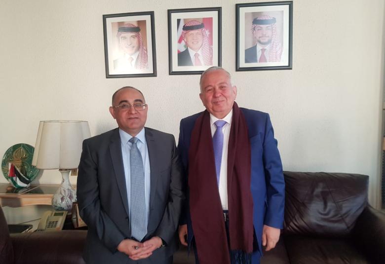 
<span>المهندس مروان الفاعوري رئيس منتدى الوسطية للفكر والثقافة يبحث مع وزير الثقافة نشاطات المنتدى للإحتفال بمئوية الدولة الأردنية</span>
