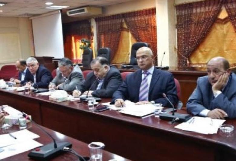 
<span>الامين العام للمنتدى يشارك في ندوة مركز الرأي وأكد "الأمن مقابل الاصلاح"</span>
