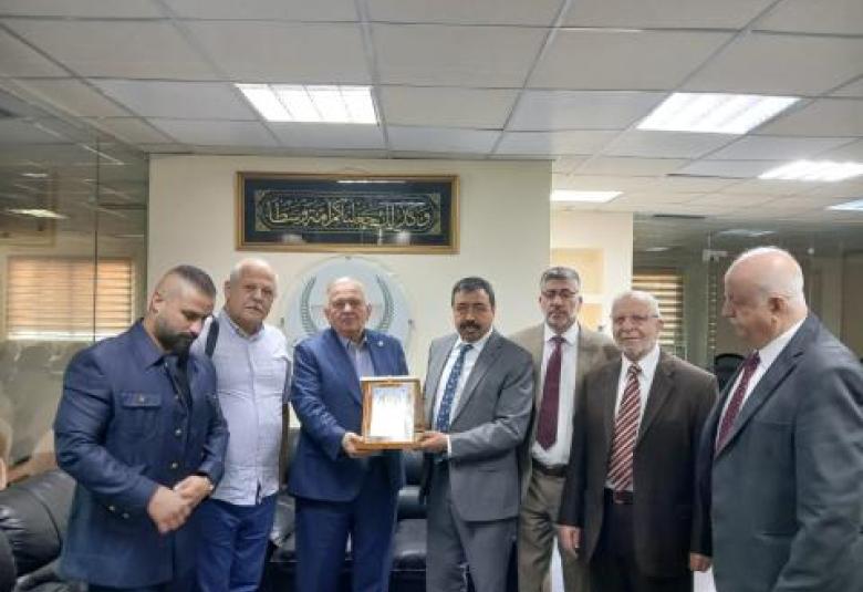 
<span>الأمين العام للمنتدى العالمي للوسطية يستقبل وفد اكاديمياً رفيع المستوى من جامعه أزمير كاتب شلبي</span>
